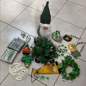 Green St. Patrick's Day Holiday Decor Bundle - Assorted Home Accents
